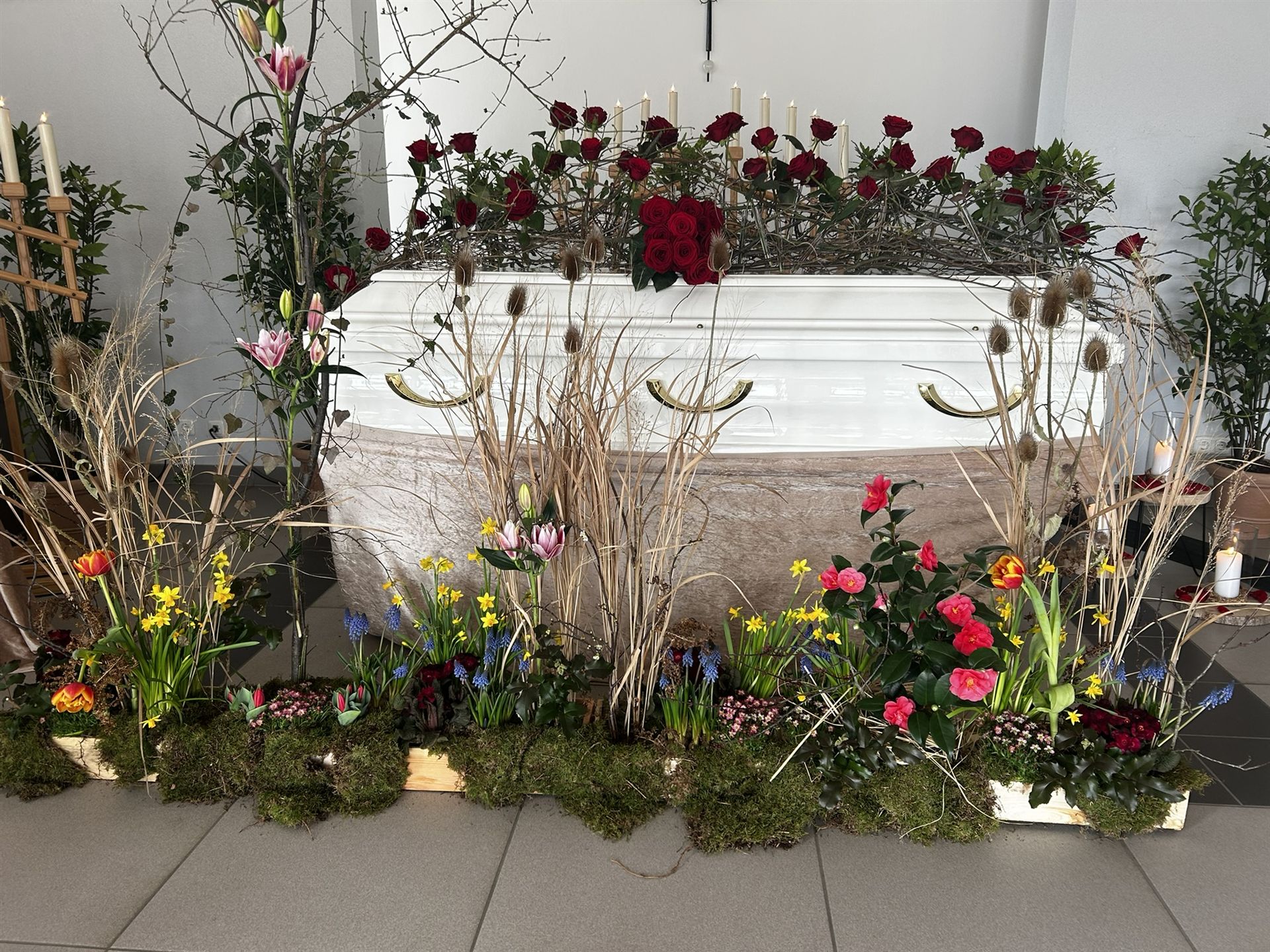 Blumengestaltung Sarg