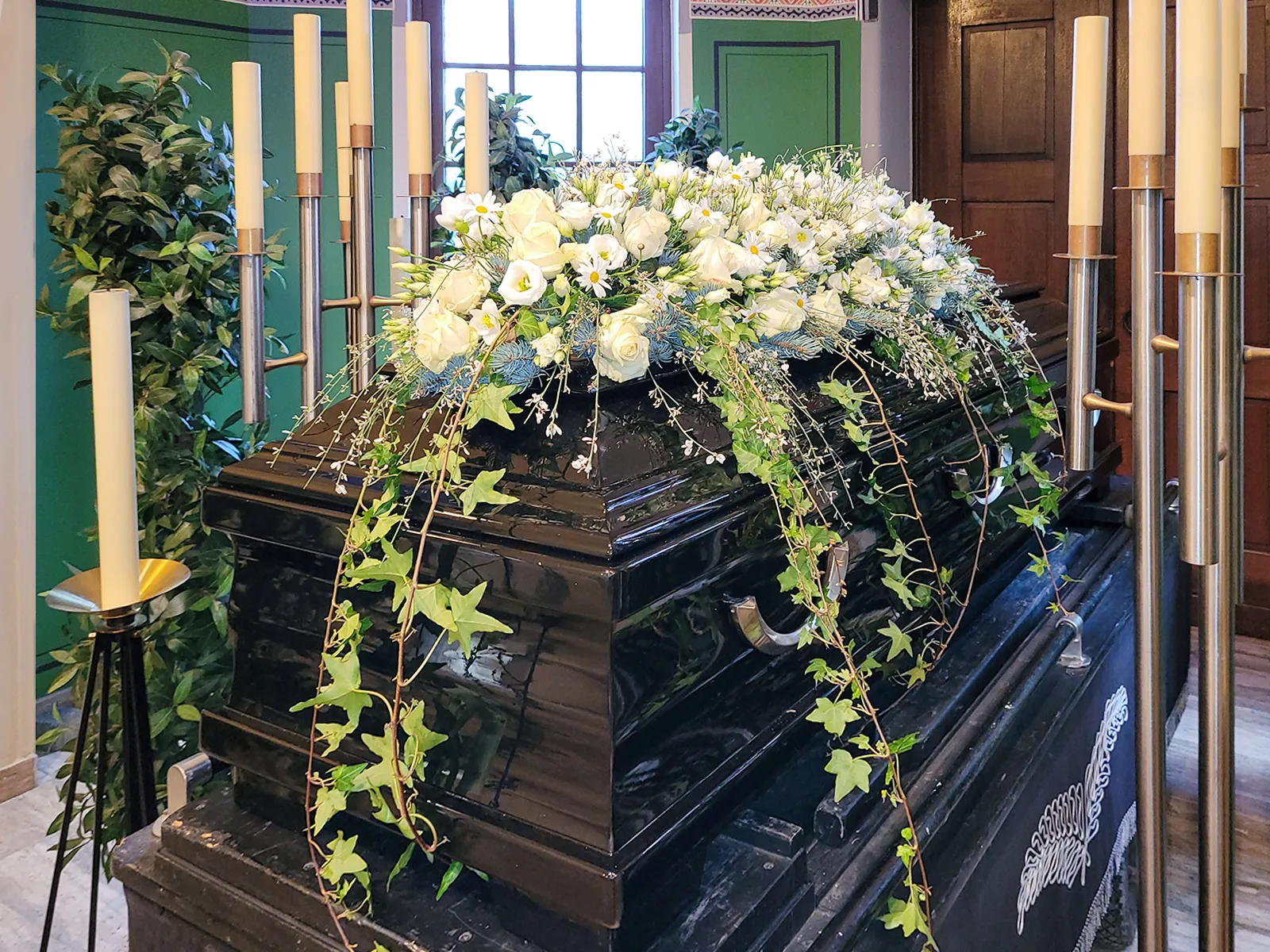 Trauergesteck von Bauer Blumen