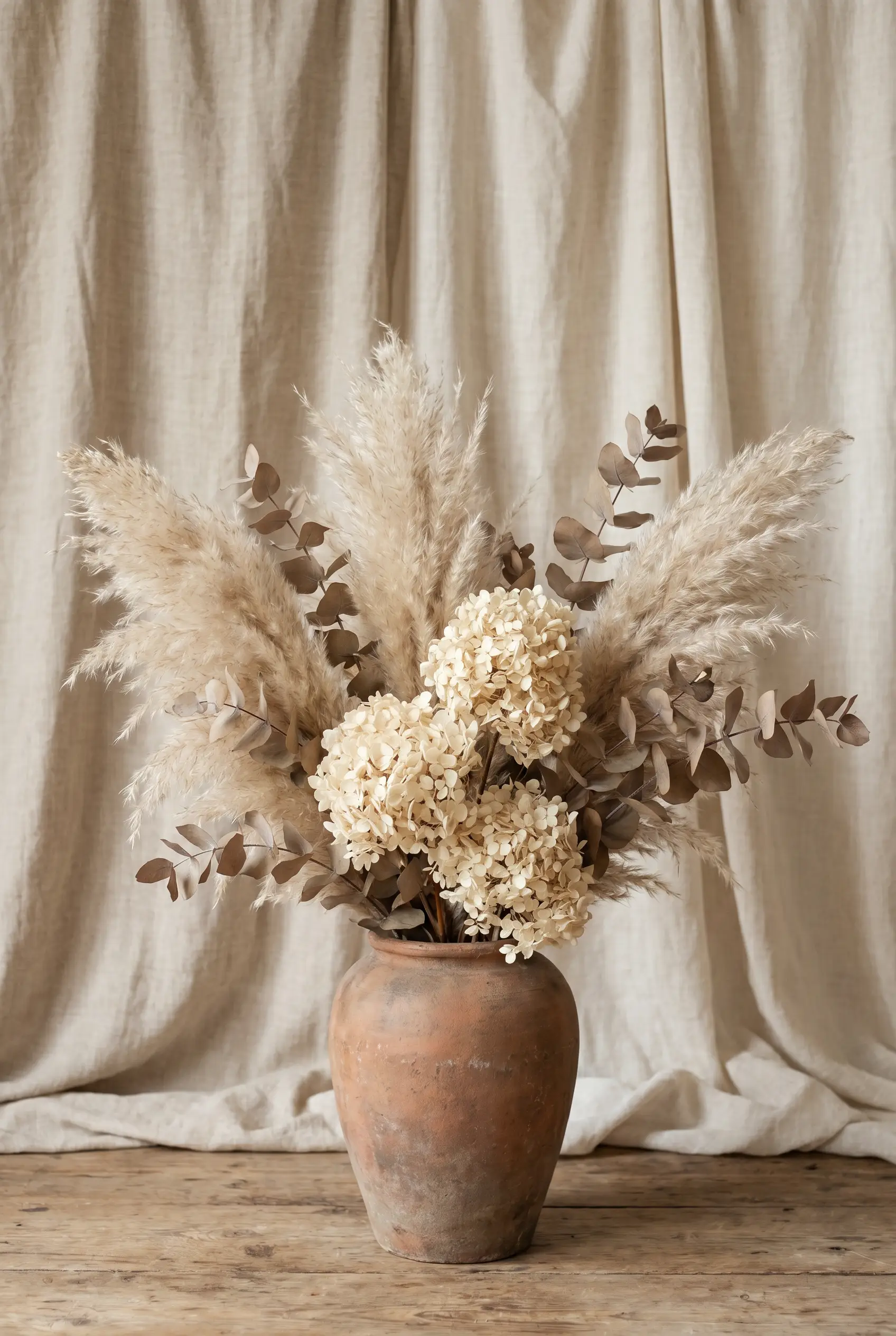 Grünpflanzen und Trockenblumen von Bauer Blumen